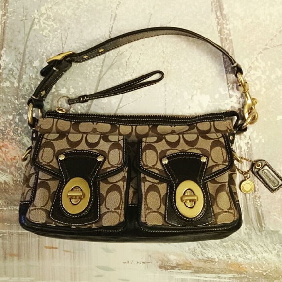 Coach Handbags - Auth coach monogram canvas/leather shoulder bag Coach Handbags - Auth coach monogram canvas/leather shoulder bag